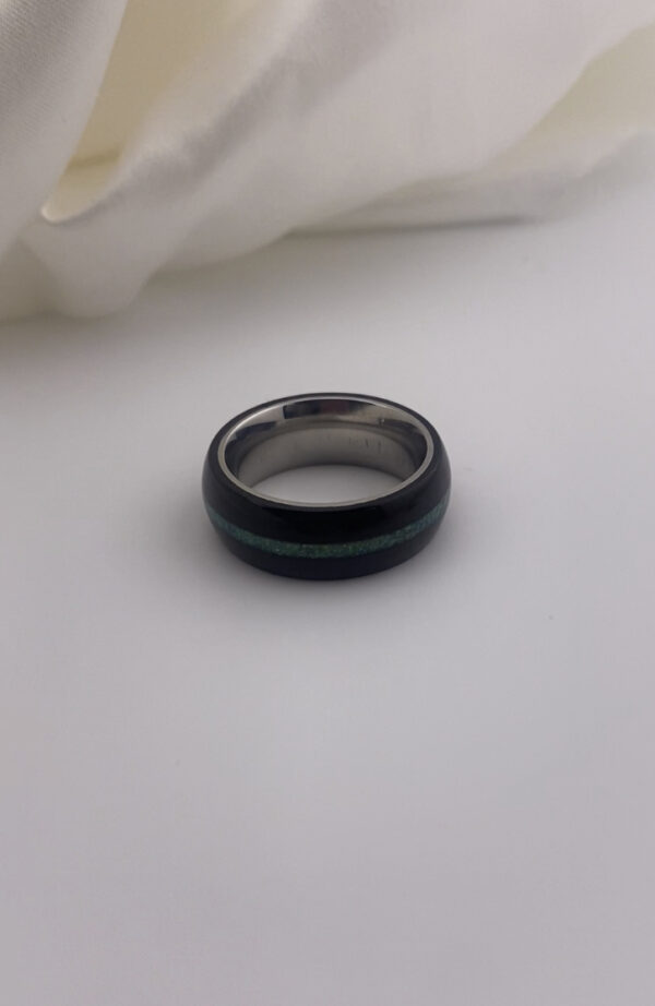 8mm Court Wood Memorial Band