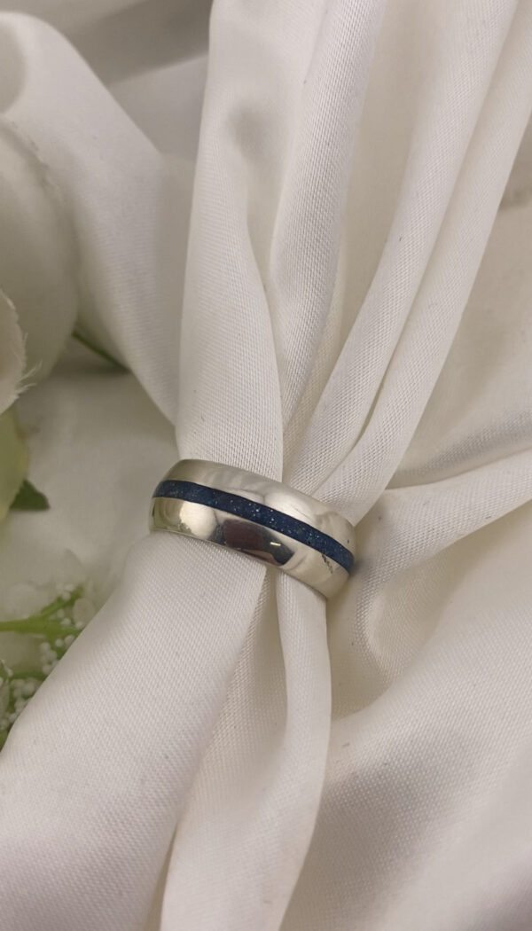 Memorial Court Band With Narrow Inlay
