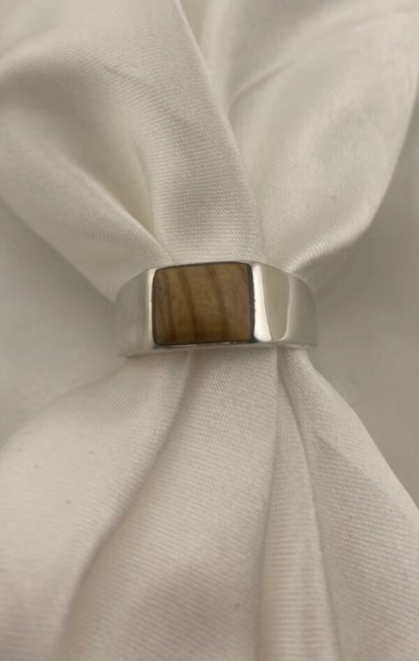 Rectangle Wood Signet Memorial Chamber Ring