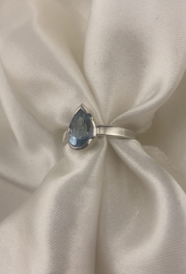 Teardrop Memorial Chamber Ring