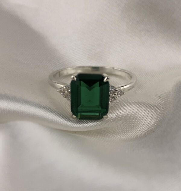 Emerald Cut Trinity Cluster Memorial Chamber Ring