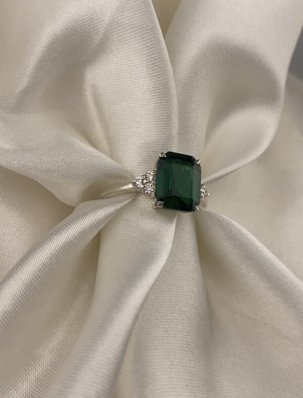 Emerald Cut Trinity Cluster Memorial Chamber Ring