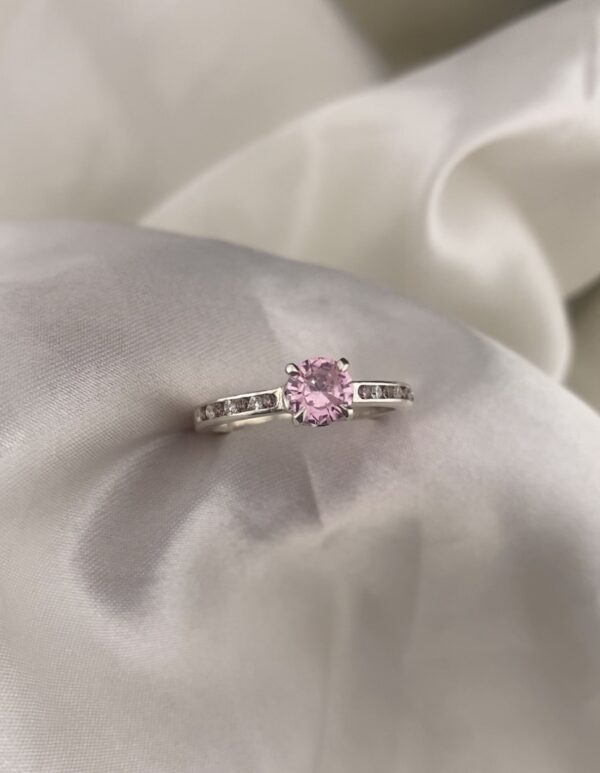 Solitaire Memorial Chamber Ring