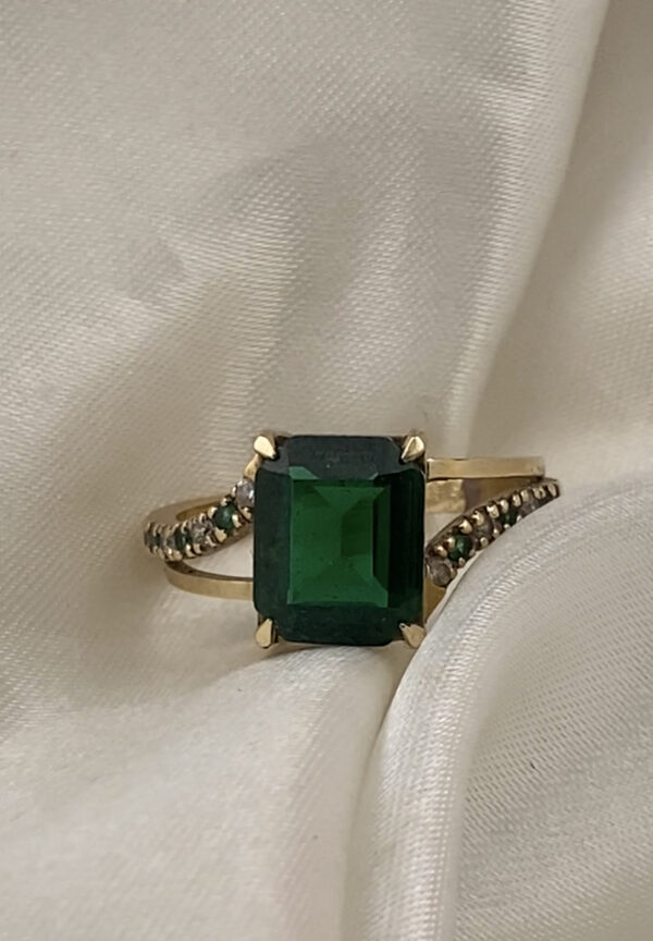 Emerald Cut Accent Split Memorial Chamber Ring