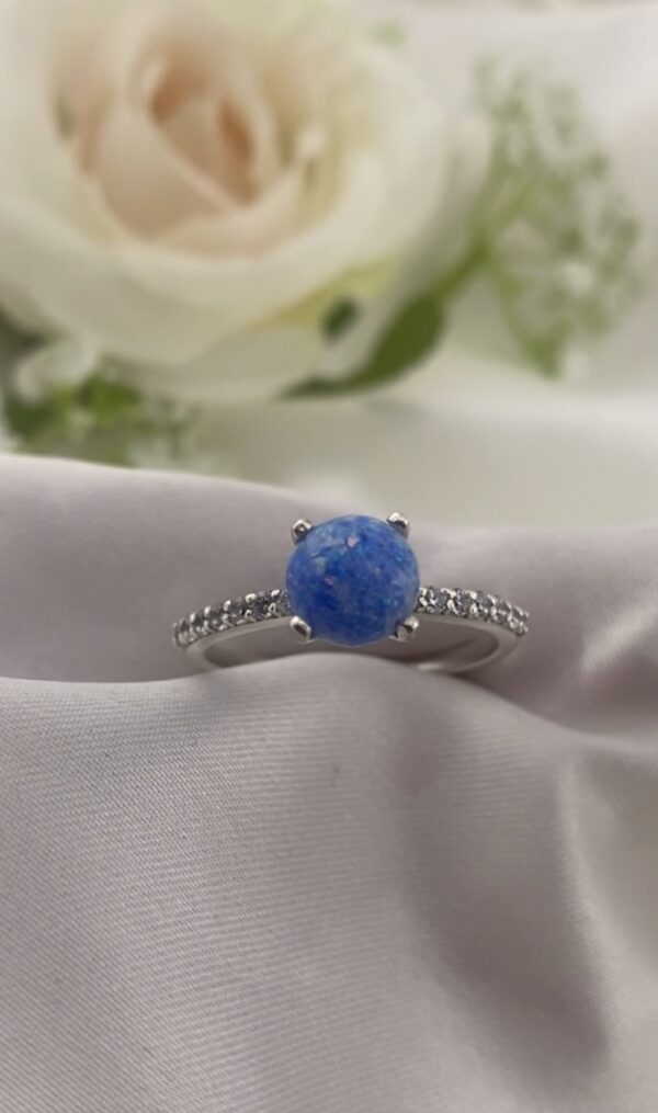 Solitaire Pave Ashes & Opal Ring