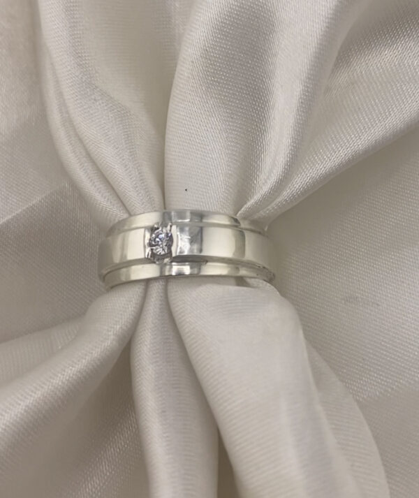 Solitaire Accent Chamber Ring