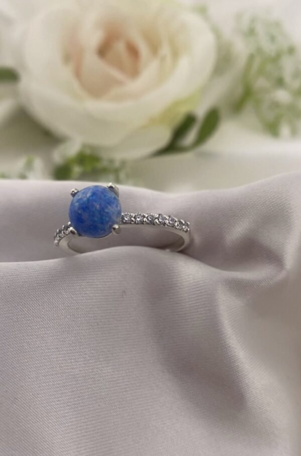 Solitaire Pave Ashes & Opal Ring
