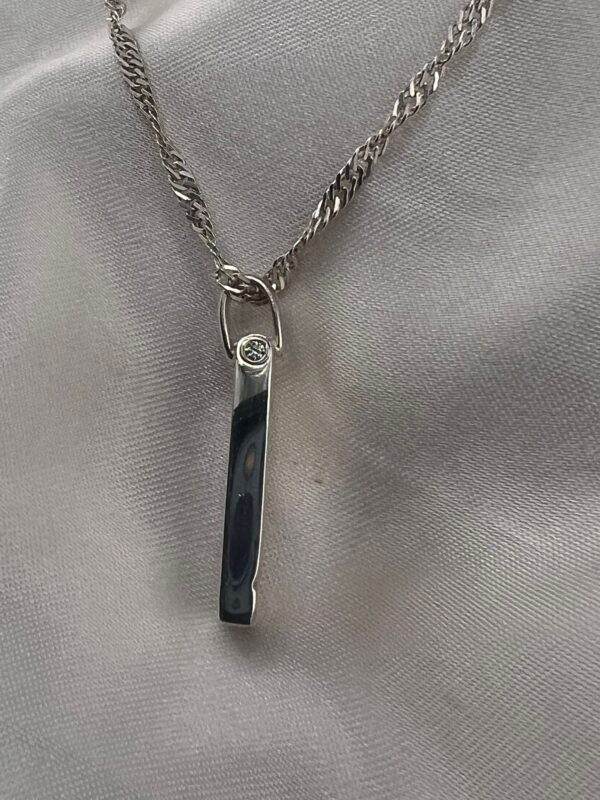 Rectangle Solitaire Chamber Pendant